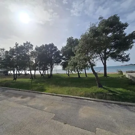 Spacious 3 Bedroom 50m From Sea 2 Bathrooms 2 Terraces Near Apartman *
