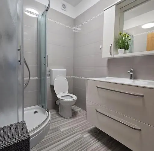 Spacious 3 Bedroom 50m From Sea 2 Bathrooms 2 Terraces Near Апартаменты *